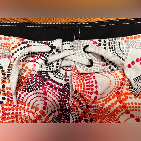 The North Face Board Swim Shorts - Multicolor Size 4L - Picture 10 of 13